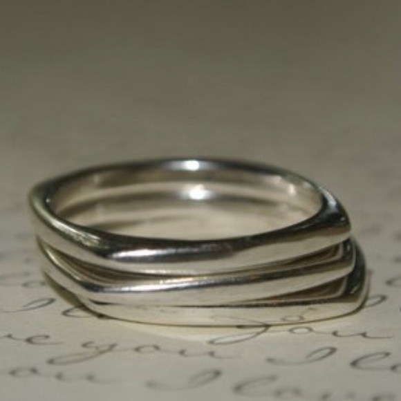 Edged Elegance Jewelry - Stunning Sterling Silver set of Square Stack Rings